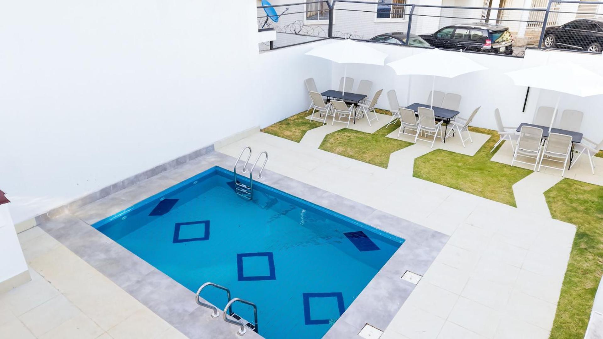 Castle Homes Executive Villas Gwarinpa Exterior photo